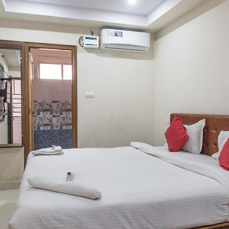 Hotel Renuka Visakhapatnam Esterno foto