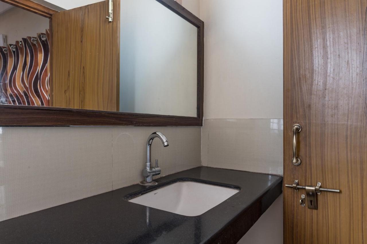 Hotel Renuka Visakhapatnam Esterno foto