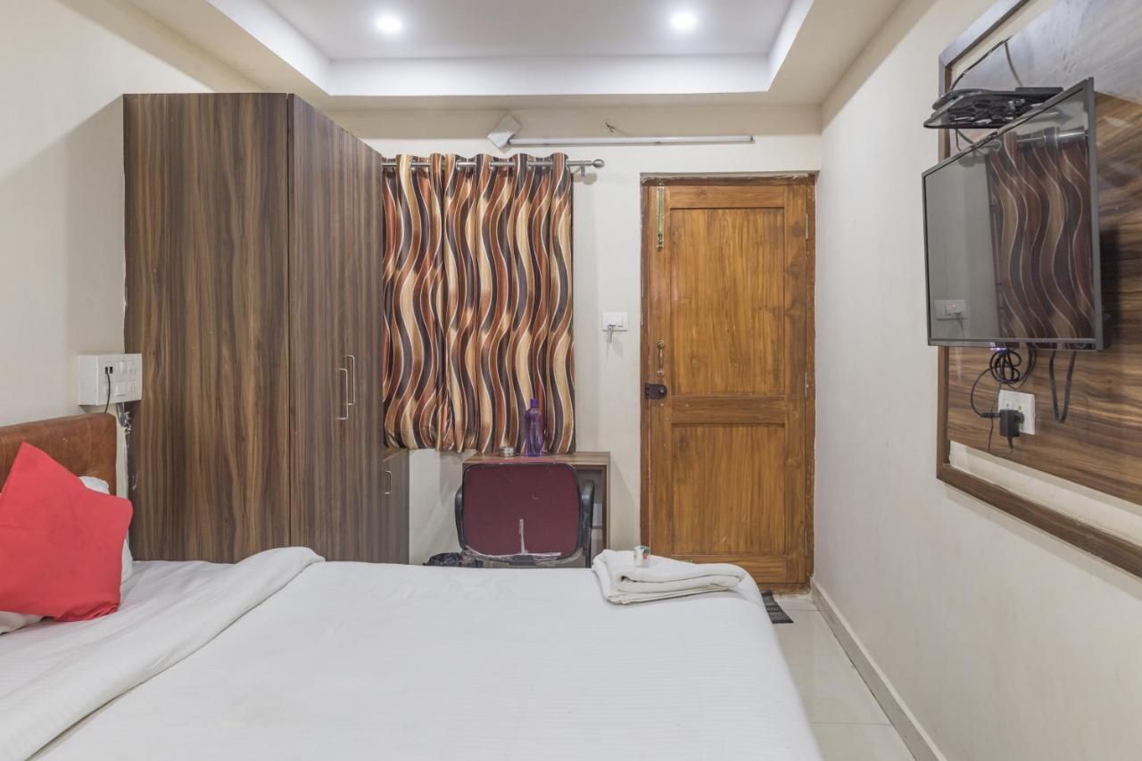 Hotel Renuka Visakhapatnam Esterno foto