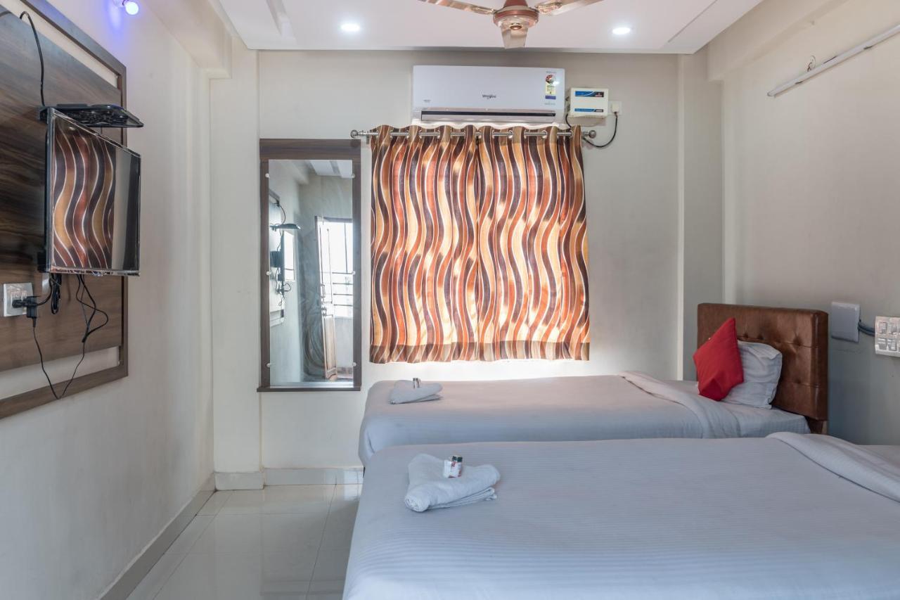 Hotel Renuka Visakhapatnam Esterno foto